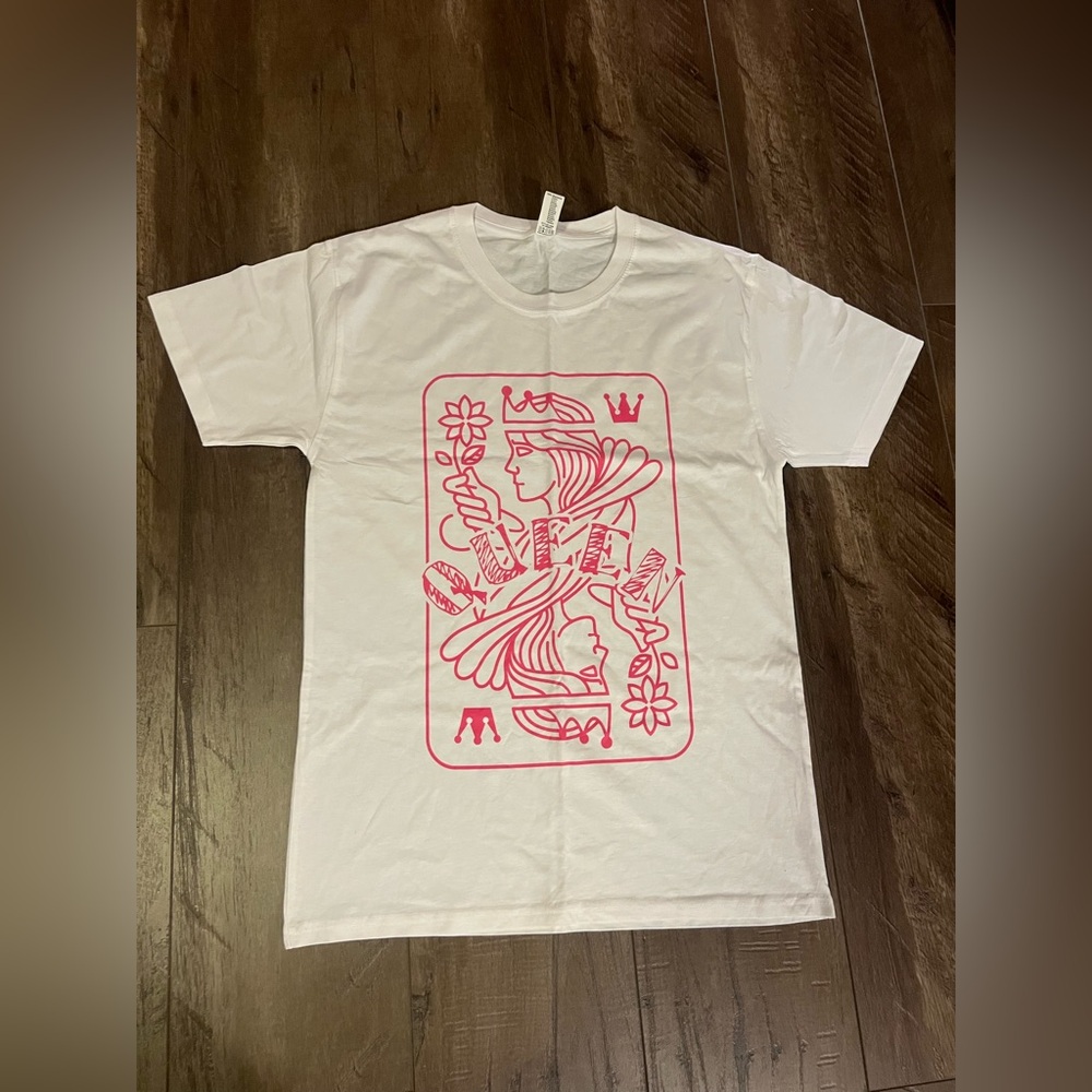 Queen White Graphic T-Shirt with Pink Design